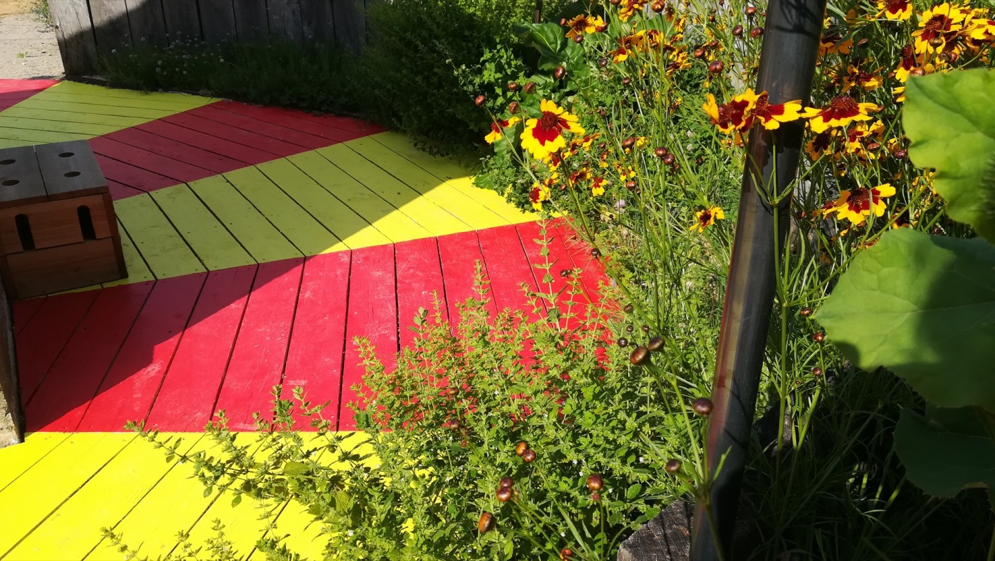 Jean-Alfredo.com - Jardin des capacités végétales - Jardin de particulier entre ornement, condiments et comestibles